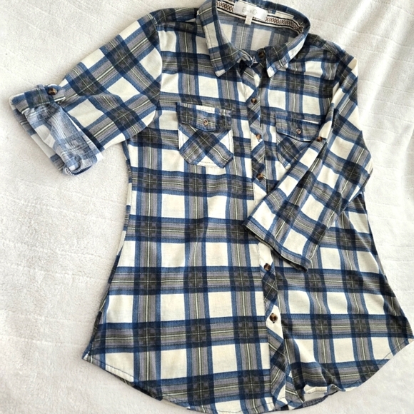 Eden & Olivia Black White Plaid Collared Button Down Shirt Sz M Roll up Sleeve - Picture 2 of 10